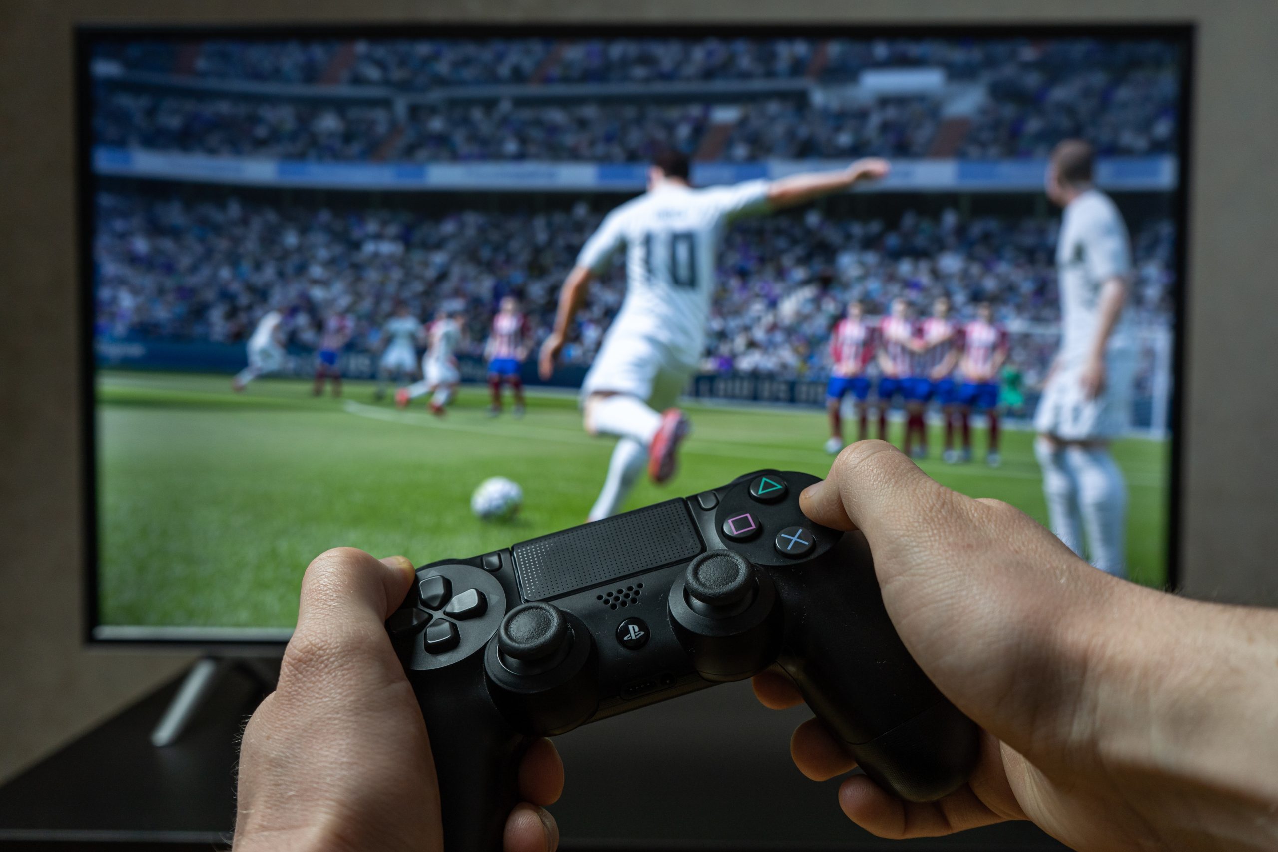 Fifa anuncia lançamento do próprio game para concorrer com antigo